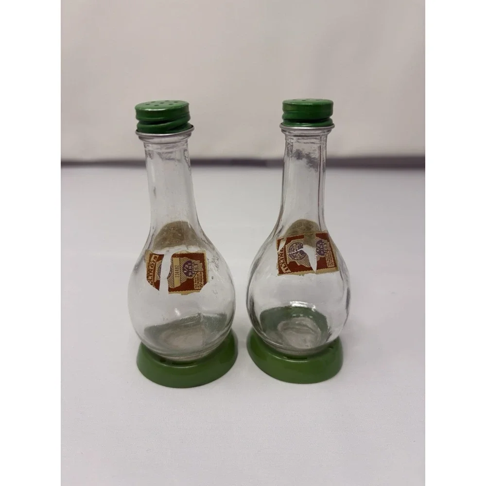 VTG‎ Italian Tipo SWISS COLONY Wine Bottle Salt & Pepper Shaker Set, 5